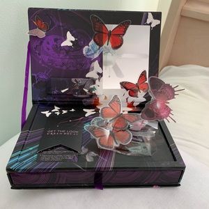 Urban Decay Book Of Shadows 4 ( RARE)